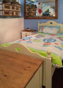 Children's bedroom furniture